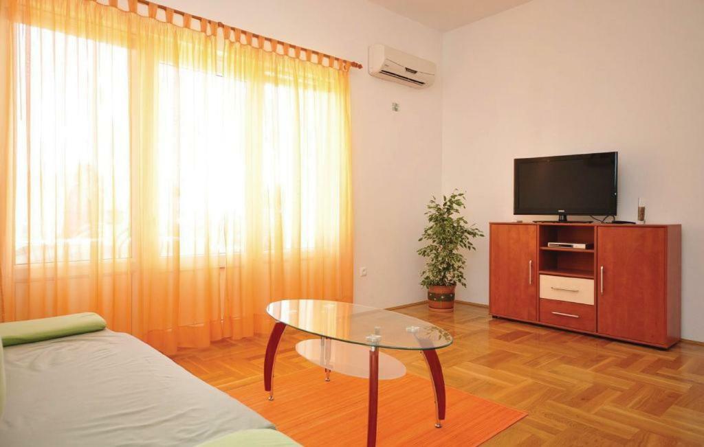 Apartment Orange Макарска Екстериор снимка