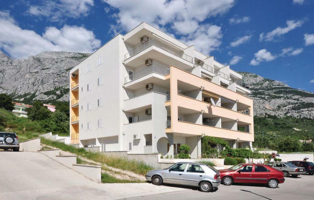 Apartment Orange Макарска Екстериор снимка