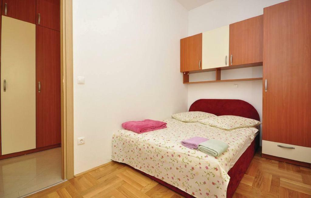 Apartment Orange Макарска Екстериор снимка